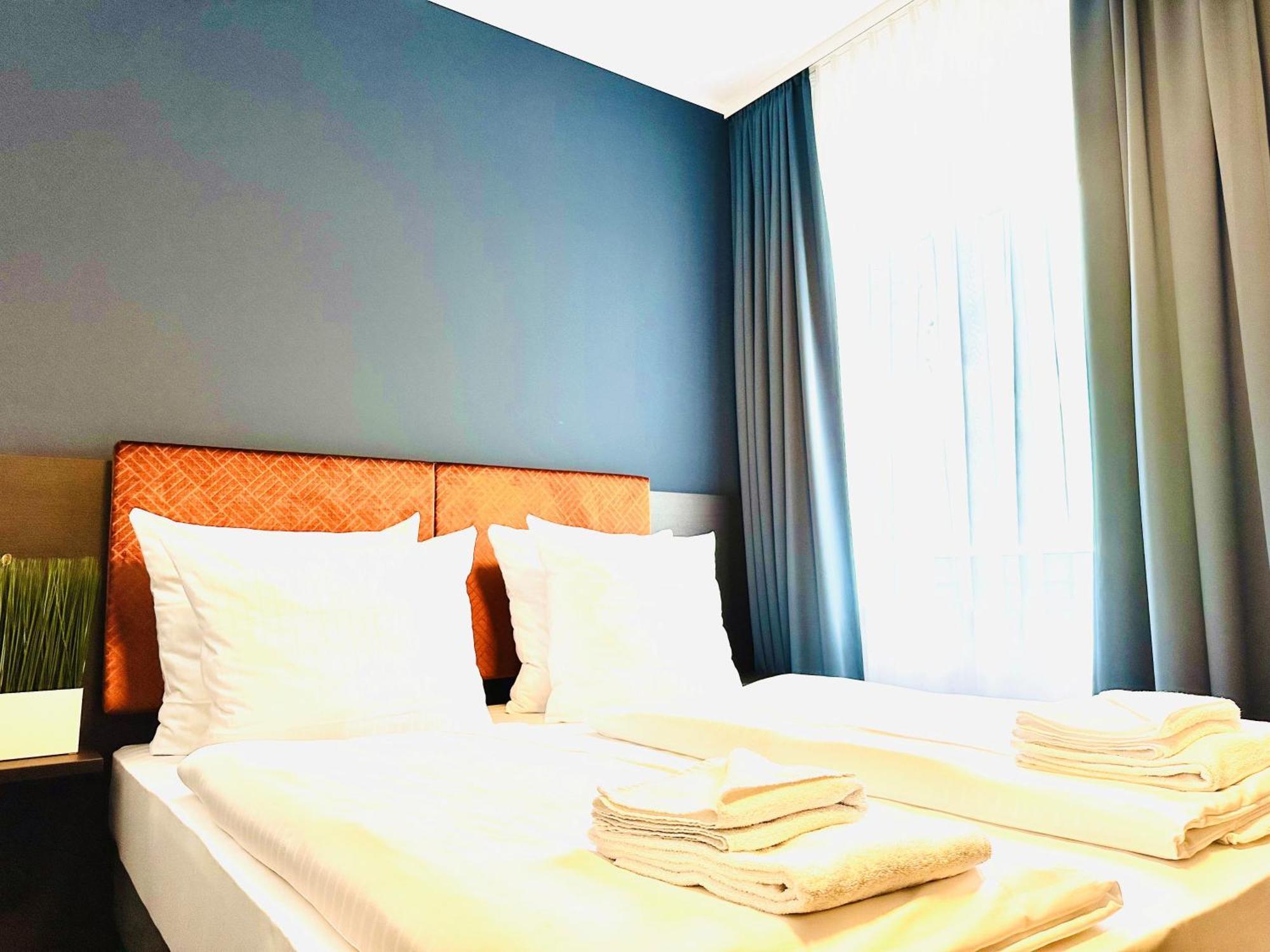 Arthotel Ambassador Wiesbaden - Free Parking Esterno foto