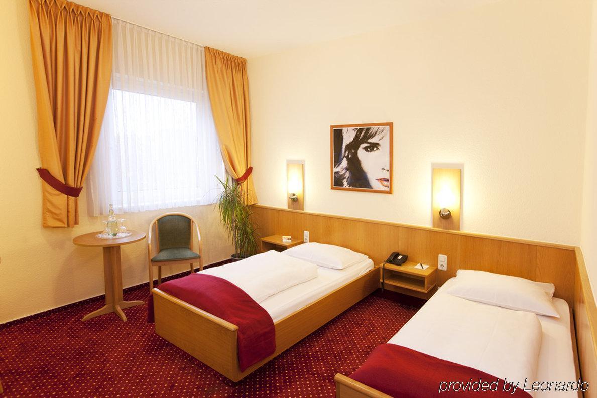 Arthotel Ambassador Wiesbaden - Free Parking Camera foto