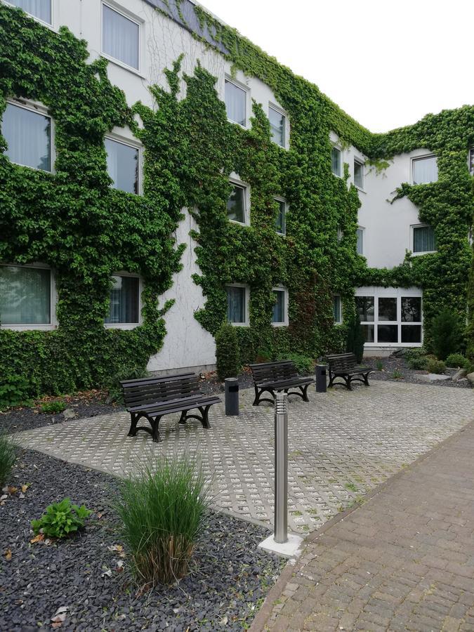 Arthotel Ambassador Wiesbaden - Free Parking Esterno foto